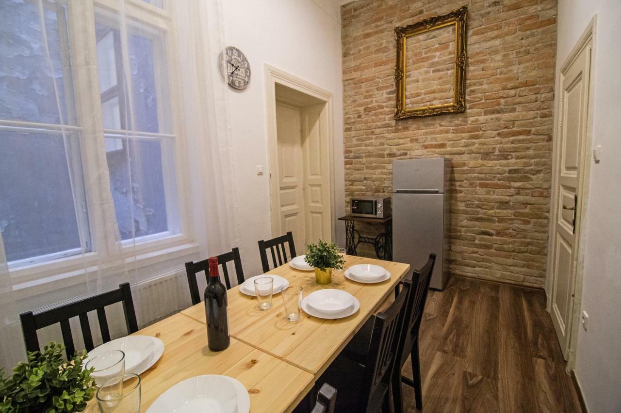 Cheerful And Cozy 2 Bedrooms 2 Bathrooms Apartment With Top Location Budapest Eksteriør bilde