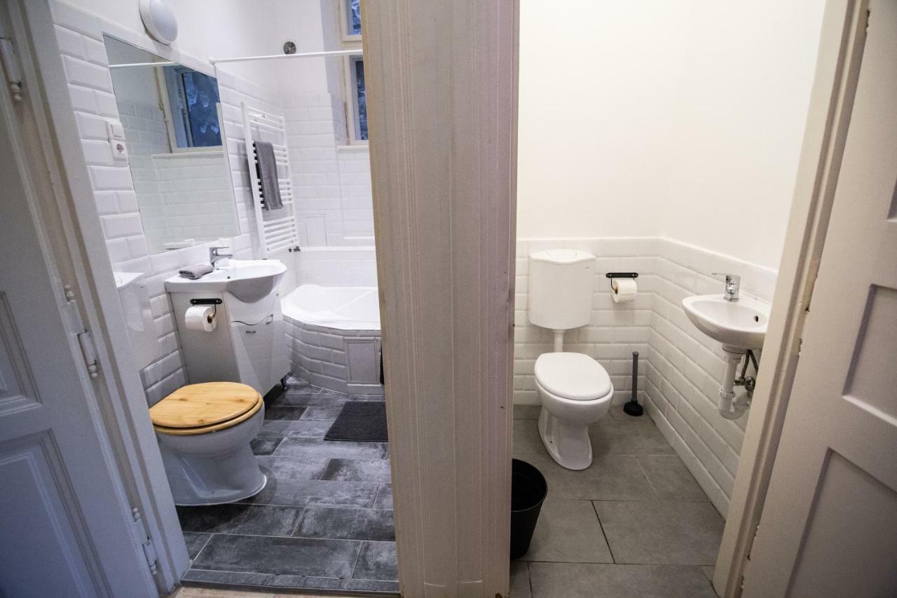 Cheerful And Cozy 2 Bedrooms 2 Bathrooms Apartment With Top Location Budapest Eksteriør bilde